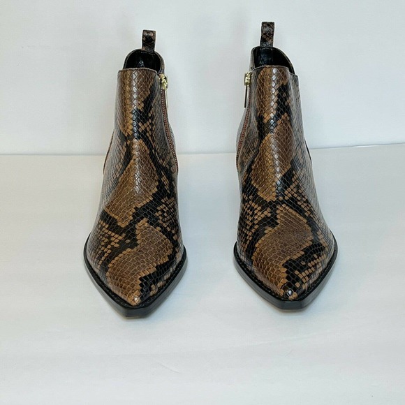 Marc Fisher Obrra tan snakeskin pointed toe ankle bootie Zip Up Sz 8 Western - Picture 2 of 10